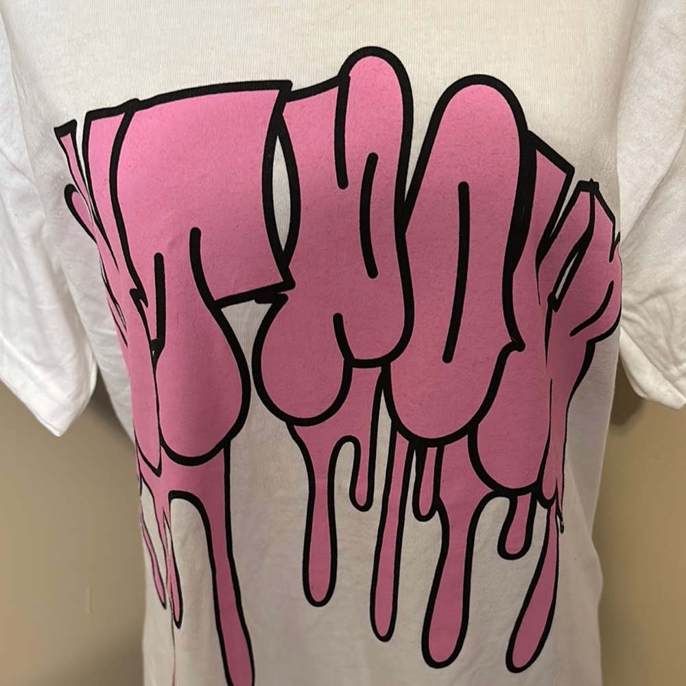 White and Pink Graphic Tee - Picture 4 of 6